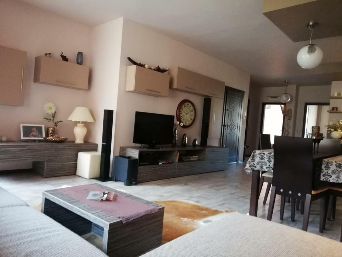 Apartament Megiluks Appartement Blagoevgrad Buitenkant foto